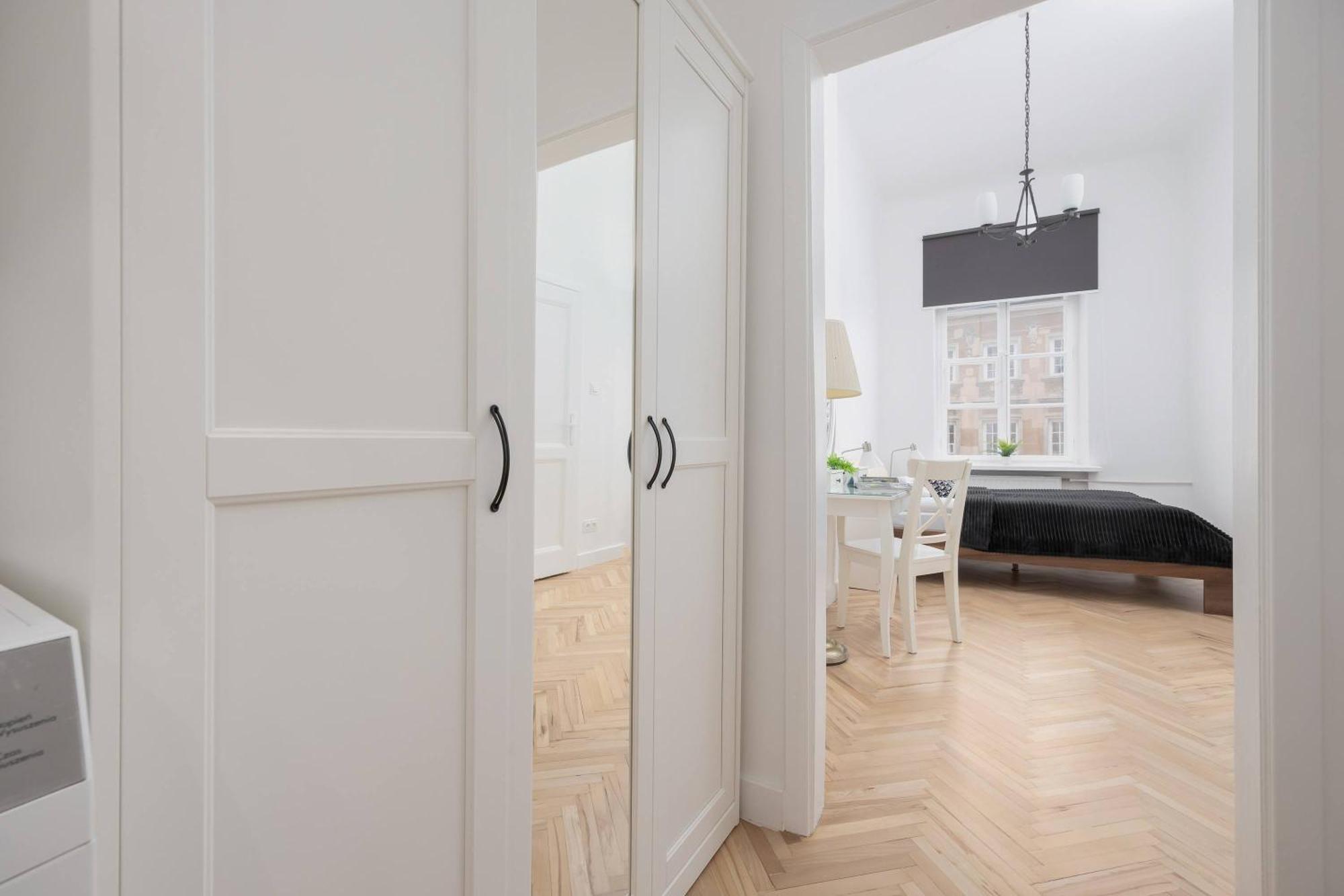 Podwale Cozy For 6 Guests Old Town By Renters Warszawa