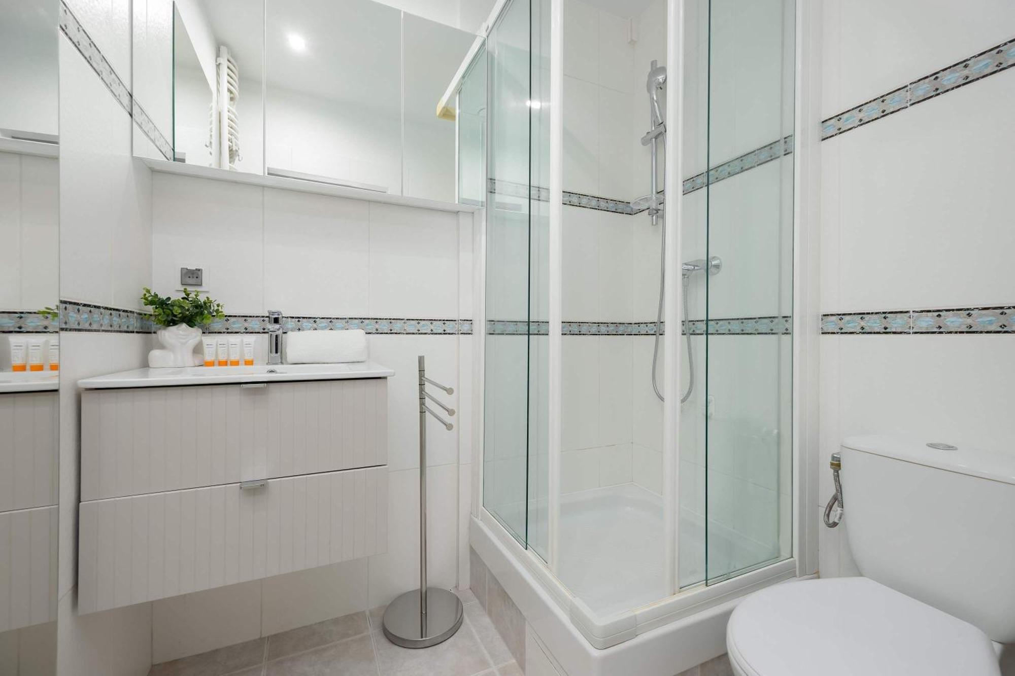 Podwale Cozy For 6 Guests Old Town By Renters